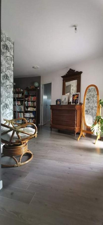 Bienvenue Chez Joelle Et Andre Au 207 Bed & Breakfast Balaze Ngoại thất bức ảnh